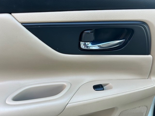 Nissan Altima 4dr Sdn I4 2.5 S 2016