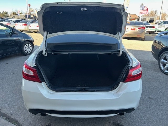 Nissan Altima 4dr Sdn I4 2.5 S 2016