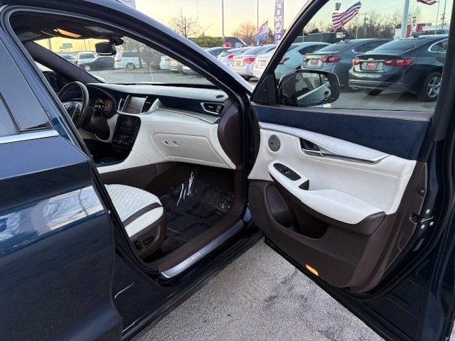 Infiniti QX50 ESSENTIAL AWD 2019