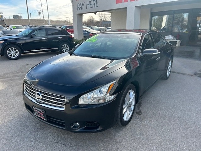 Nissan Maxima 4dr Sdn V6 CVT 3.5 SV 2011