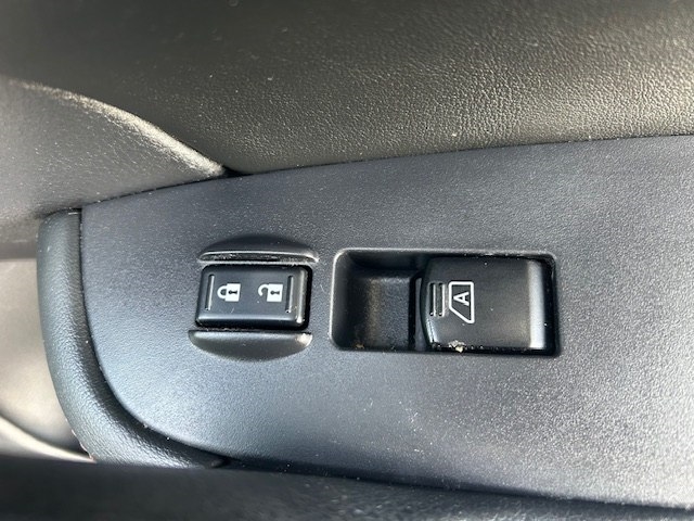 Nissan Maxima 4dr Sdn V6 CVT 3.5 SV 2011