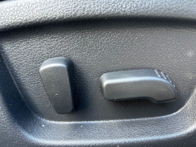 Nissan Maxima 4dr Sdn V6 CVT 3.5 SV 2011