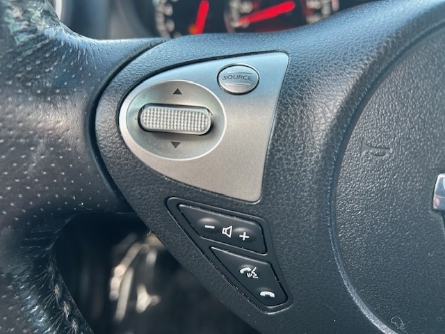 Nissan Maxima 4dr Sdn V6 CVT 3.5 SV 2011