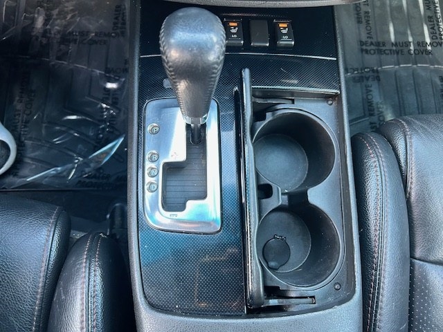 Nissan Maxima 4dr Sdn V6 CVT 3.5 SV 2011