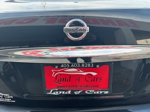 Nissan Maxima 4dr Sdn V6 CVT 3.5 SV 2011