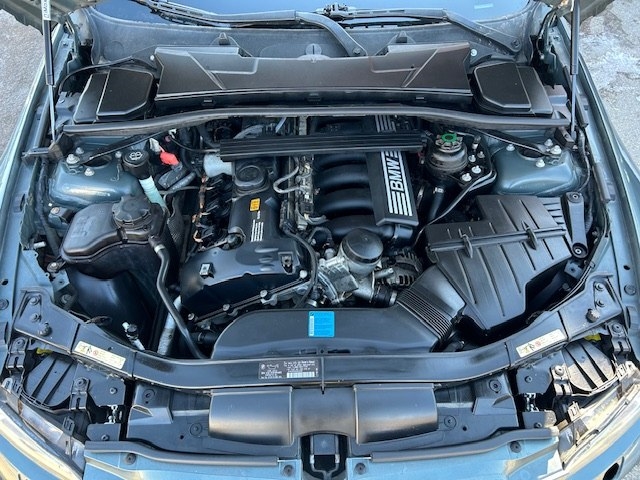 BMW 3 Series 2dr Cpe 328i xDrive AWD 2009