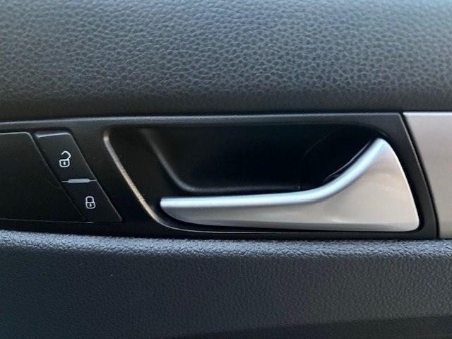 Volkswagen Passat 4dr Sdn 1.8T Auto S PZEV 2015