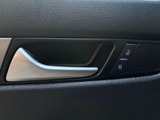 Volkswagen Passat 4dr Sdn 1.8T Auto S PZEV 2015