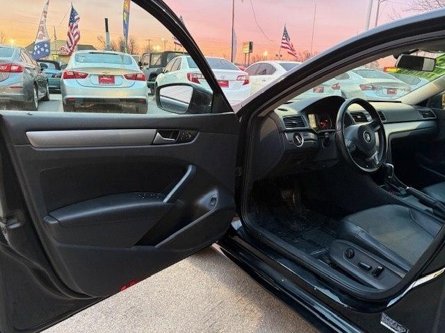 Volkswagen Passat 4dr Sdn 1.8T Auto S PZEV 2015