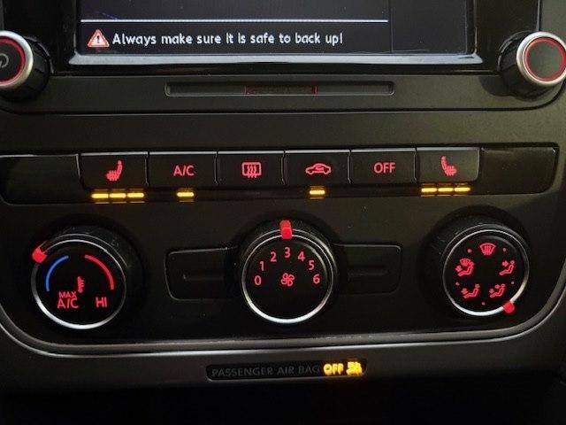 Volkswagen Passat 4dr Sdn 1.8T Auto S PZEV 2015