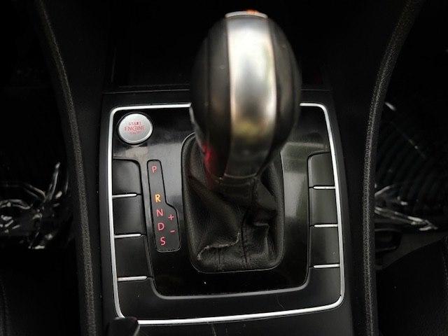 Volkswagen Passat 4dr Sdn 1.8T Auto S PZEV 2015