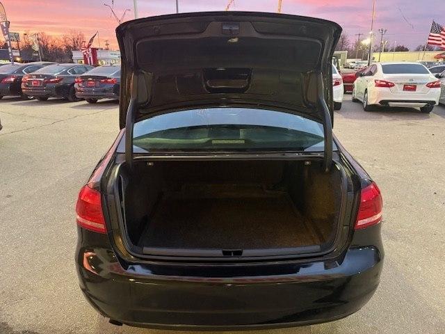 Volkswagen Passat 4dr Sdn 1.8T Auto S PZEV 2015