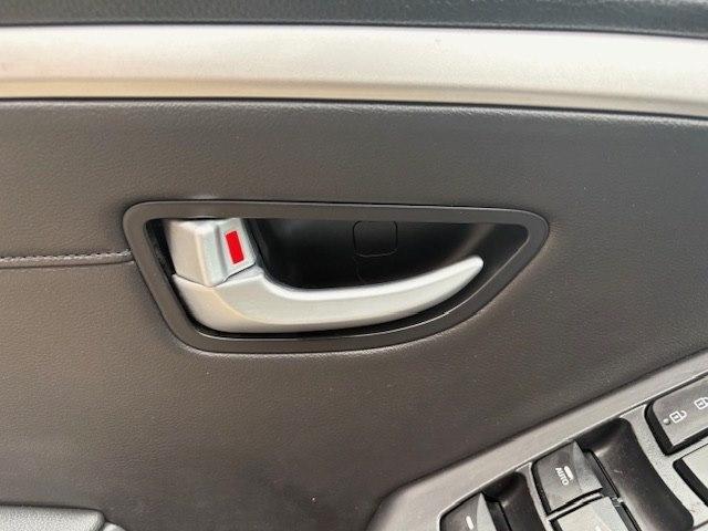 Hyundai Elantra GT 5dr HB Auto 2015