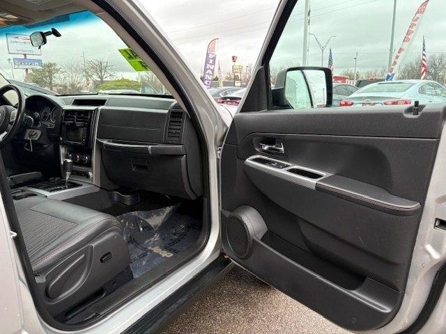 Jeep Liberty 4WD 4dr Arctic *Ltd Avail* 2012