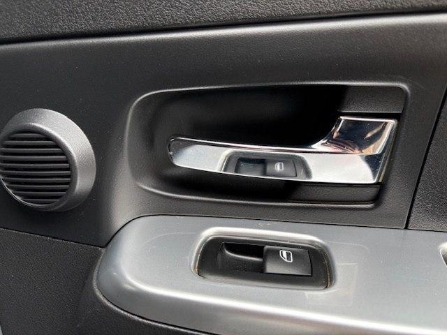 Jeep Liberty 4WD 4dr Arctic *Ltd Avail* 2012