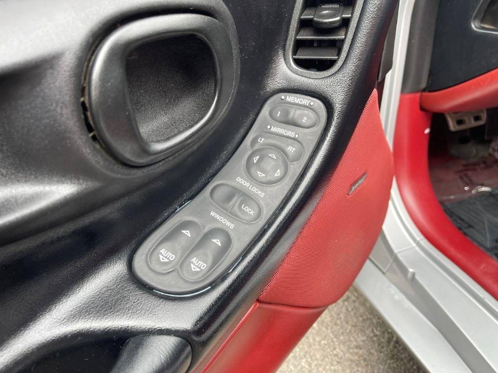 Chevrolet Corvette 2dr Convertible 1998