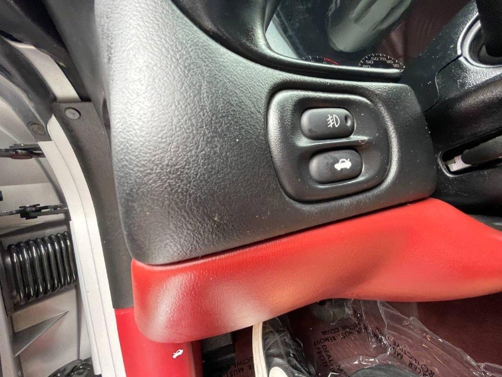 Chevrolet Corvette 2dr Convertible 1998