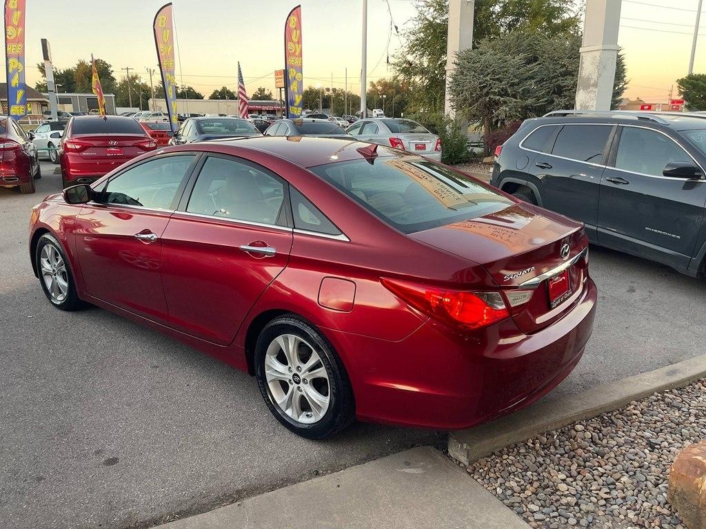 Hyundai Sonata 4dr Sdn 2.4L Auto Ltd 2011