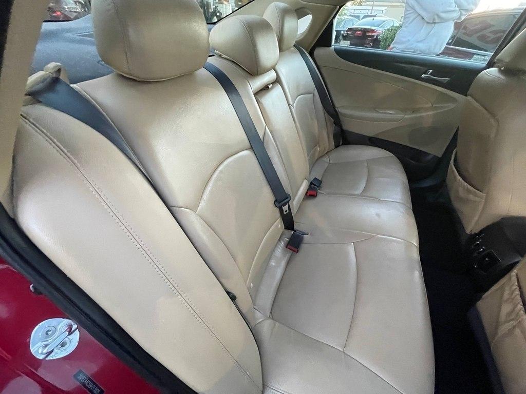 Hyundai Sonata 4dr Sdn 2.4L Auto Ltd 2011