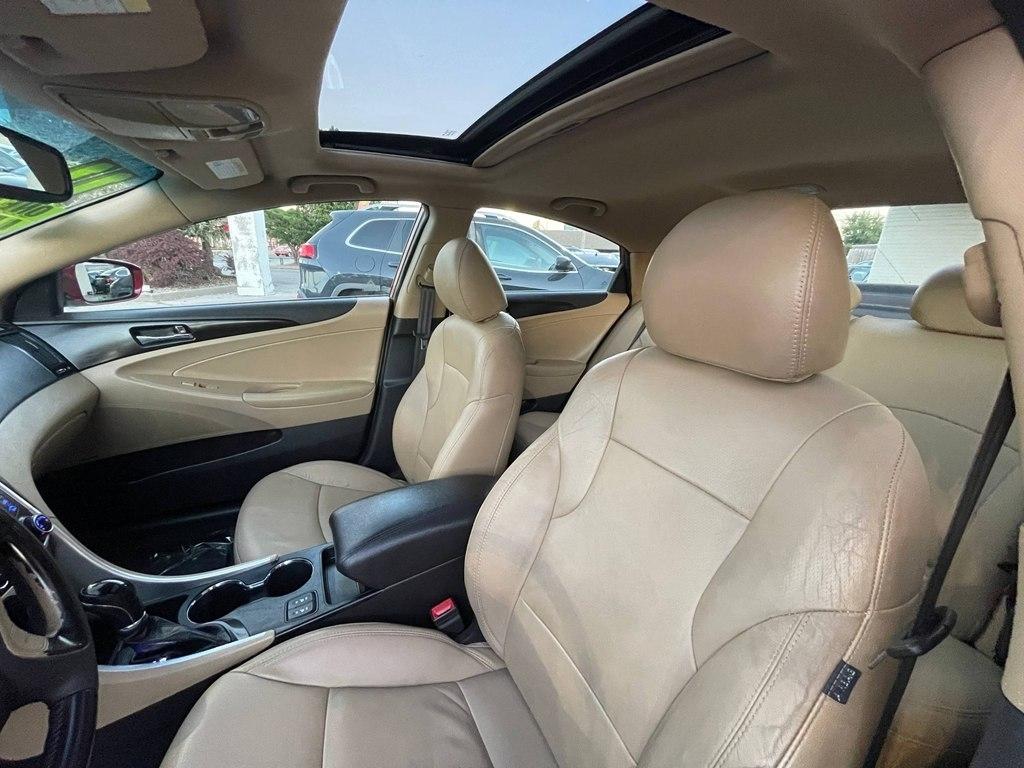 Hyundai Sonata 4dr Sdn 2.4L Auto Ltd 2011