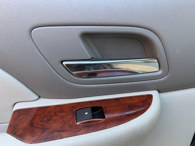 GMC Yukon 4WD 4dr 1500 SLT 2010