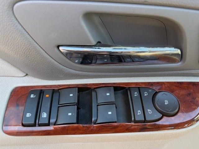 GMC Yukon 4WD 4dr 1500 SLT 2010