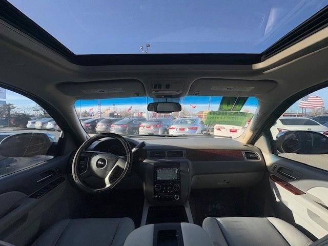 GMC Yukon 4WD 4dr 1500 SLT 2010