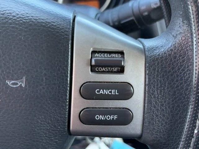 Nissan Versa 5dr HB I4 Auto 1.8 S 2008