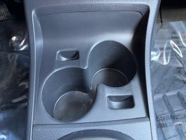 Nissan Versa 5dr HB I4 Auto 1.8 S 2008