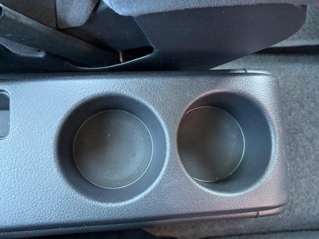 Nissan Versa 5dr HB I4 Auto 1.8 S 2008