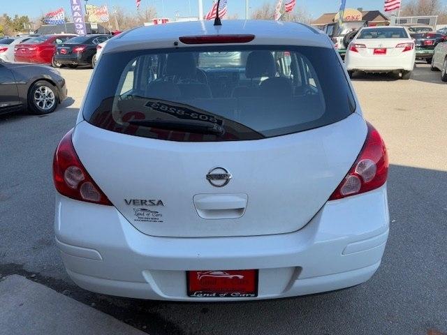 Nissan Versa 5dr HB I4 Auto 1.8 S 2008