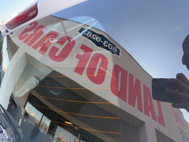 Nissan Versa 5dr HB I4 Auto 1.8 S 2008