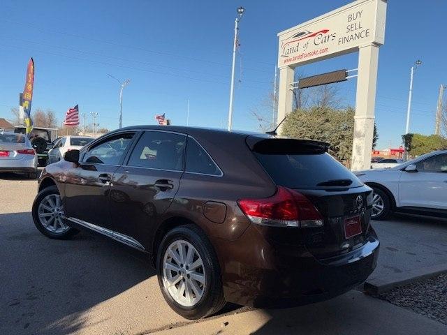 Toyota Venza 4dr Wgn I4 FWD (Natl) 2011