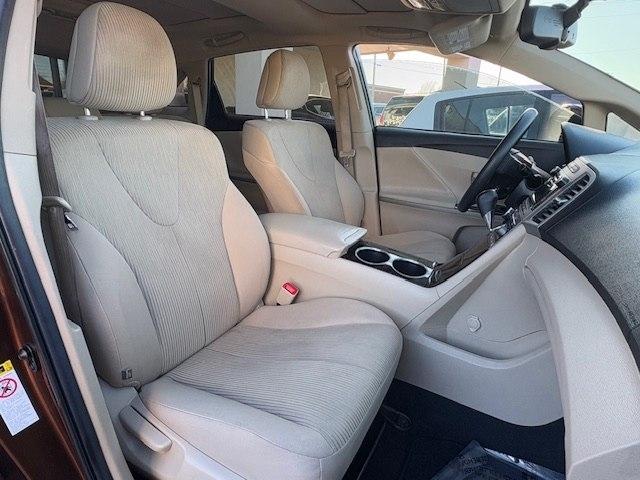 Toyota Venza 4dr Wgn I4 FWD (Natl) 2011