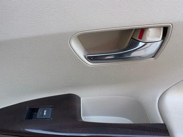 Toyota Venza 4dr Wgn I4 FWD (Natl) 2011