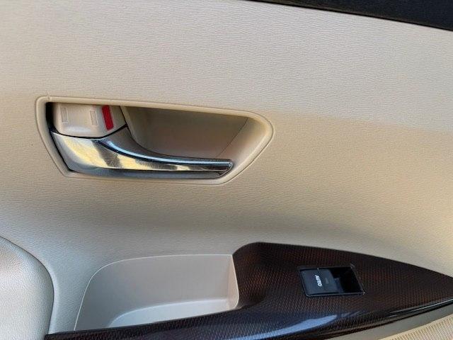 Toyota Venza 4dr Wgn I4 FWD (Natl) 2011