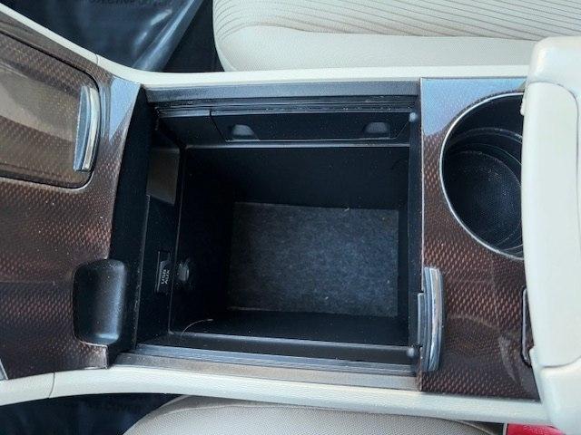 Toyota Venza 4dr Wgn I4 FWD (Natl) 2011