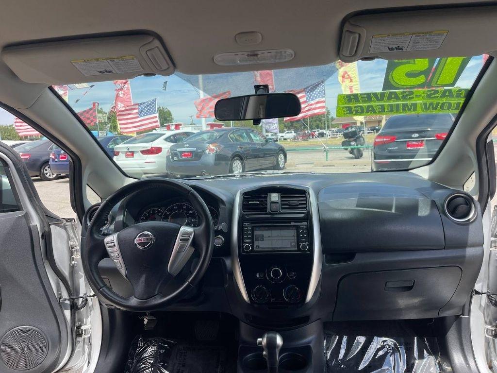 Nissan Versa Note 5dr HB CVT 1.6 SL 2015