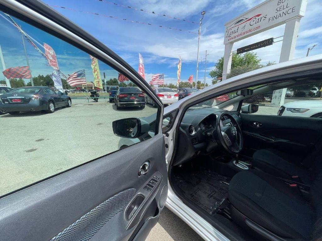 Nissan Versa Note 5dr HB CVT 1.6 SL 2015