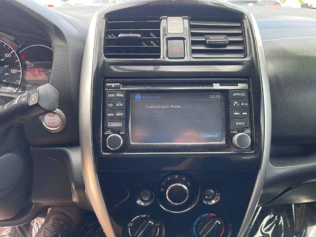 Nissan Versa Note 5dr HB CVT 1.6 SL 2015