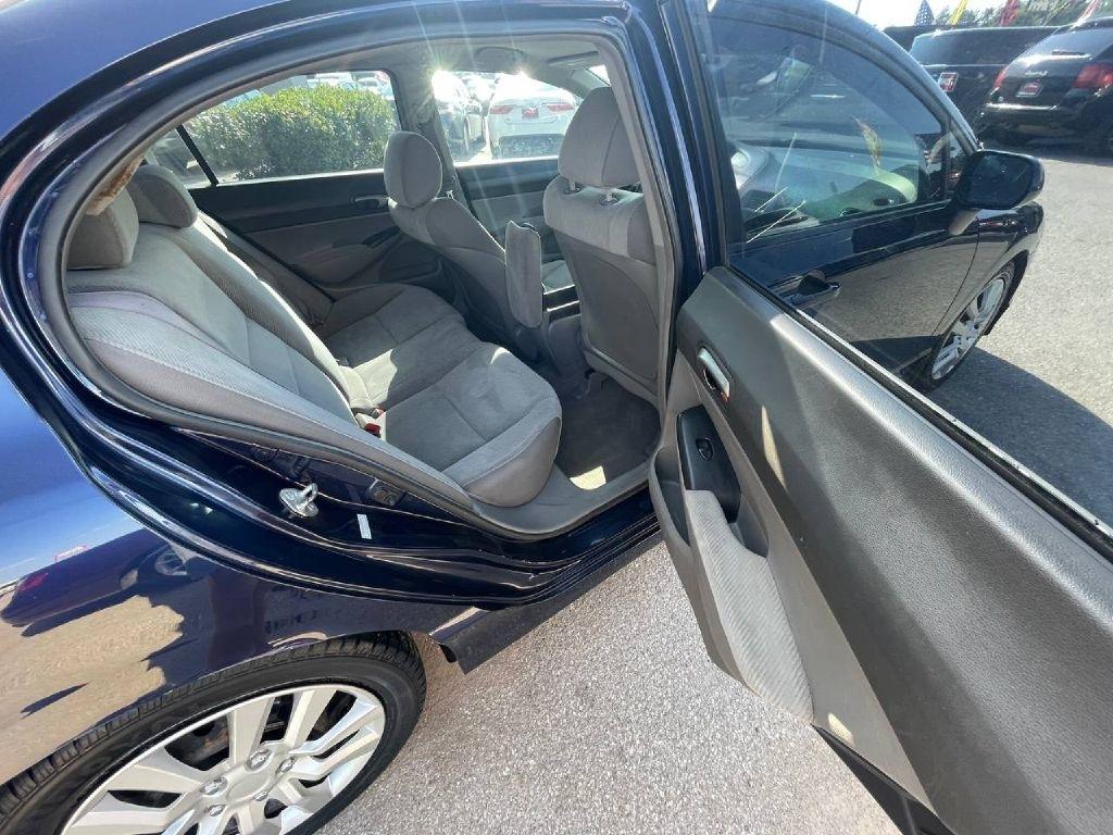 Honda Civic Sdn 4dr Auto LX 2010