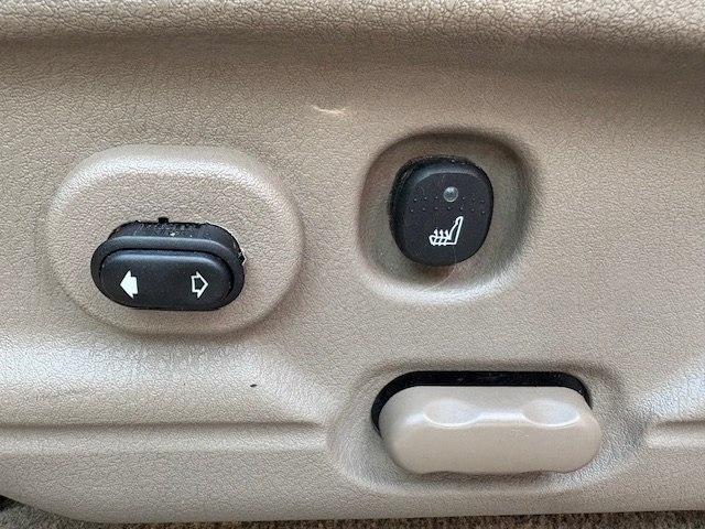 Ford Explorer 4dr 114" WB 4.6L Eddie Bauer 4WD 2005