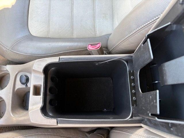 Ford Explorer 4dr 114" WB 4.6L Eddie Bauer 4WD 2005