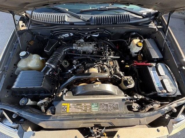 Ford Explorer 4dr 114" WB 4.6L Eddie Bauer 4WD 2005