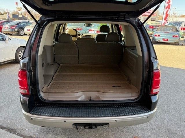 Ford Explorer 4dr 114" WB 4.6L Eddie Bauer 4WD 2005