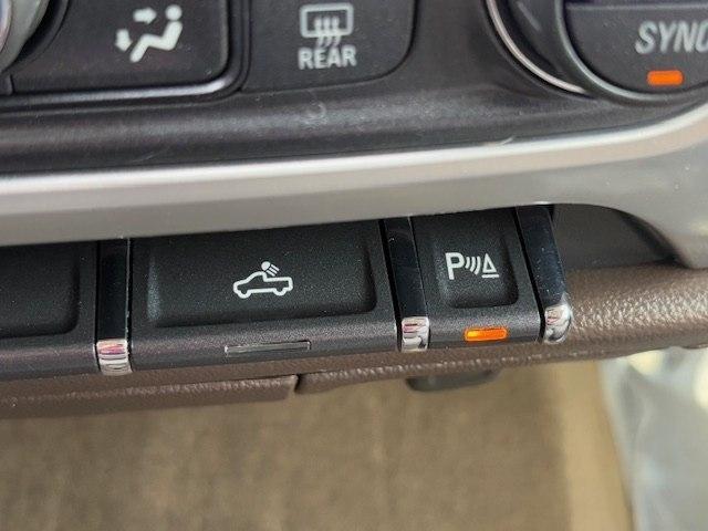 GMC Sierra 1500 2WD Crew Cab 143.5" SLE 2015