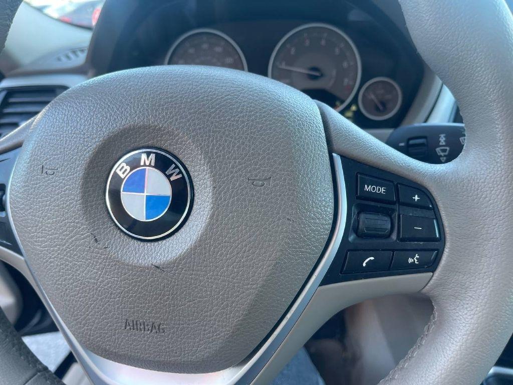 BMW 3 Series 4dr Sdn 328i RWD 2013