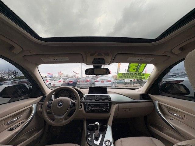 BMW 3 Series 4dr Sdn 328i RWD 2013