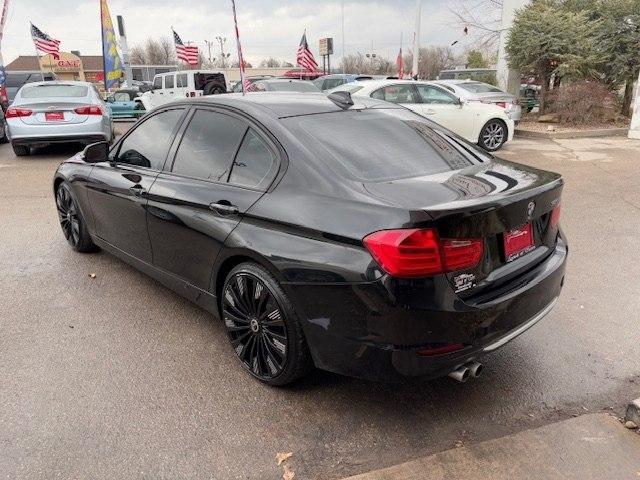 BMW 3 Series 4dr Sdn 328i RWD 2013
