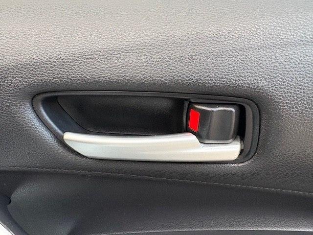 Toyota Corolla SE CVT (Natl) 2020